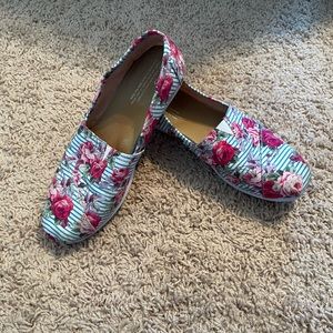 Floral Toms